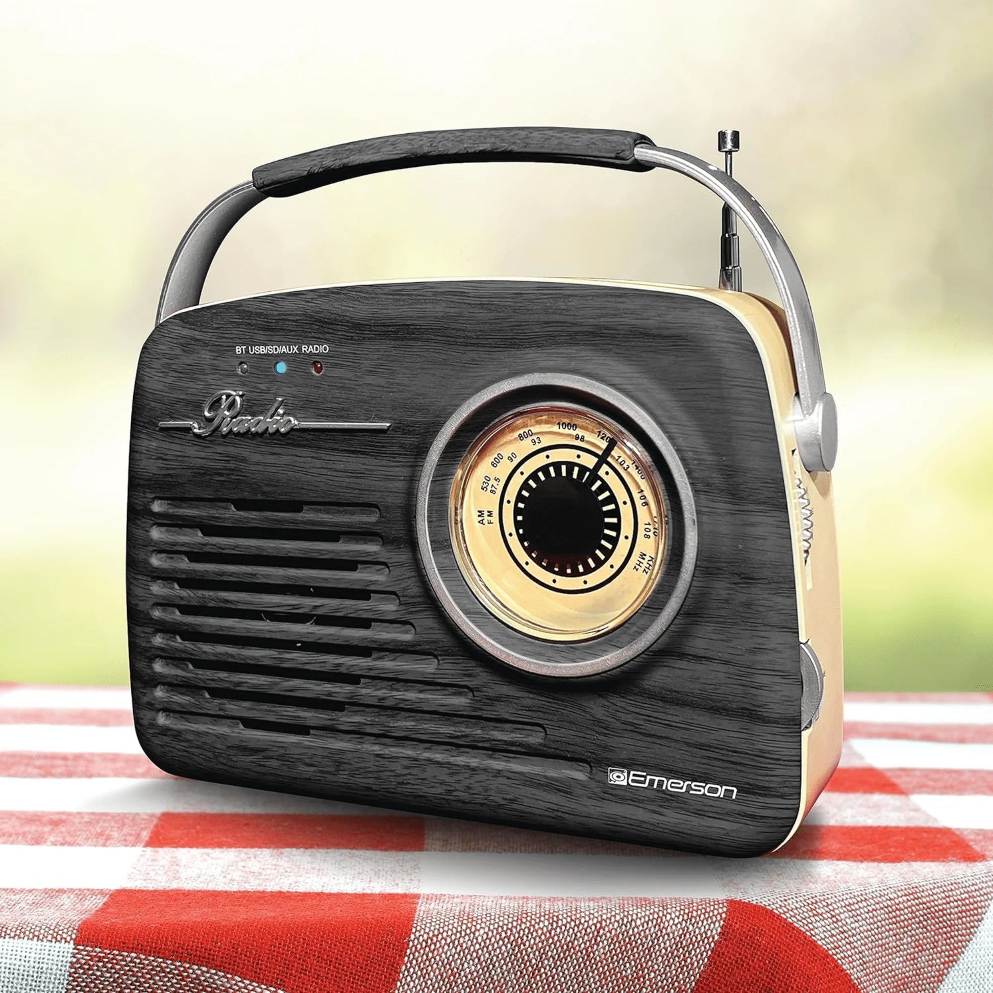 Discover the Nostalgic Charm of the Emerson Portable Retro Radio - Rechargeable and Bluetooth Equipped for Ultimate Listening Freedom!